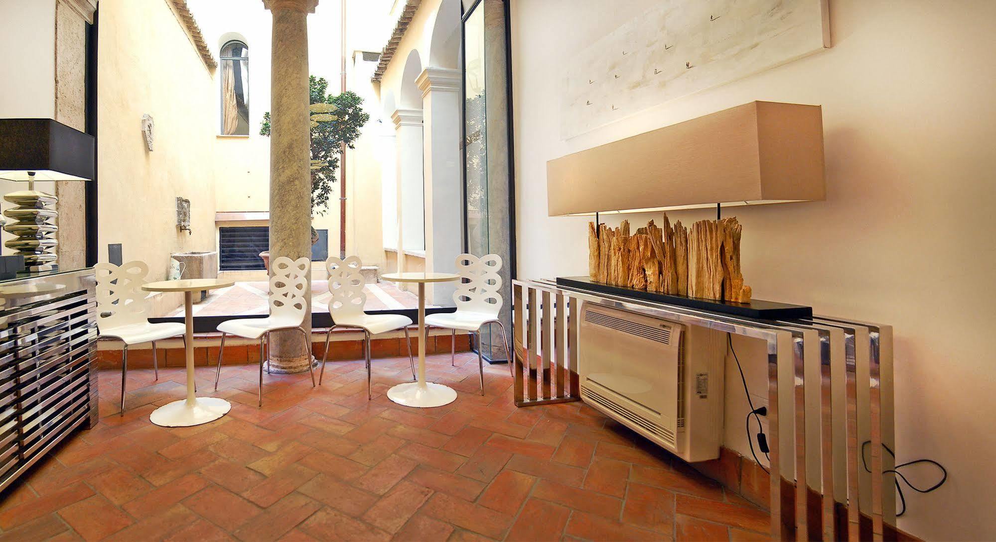Navona Luxury Appart hôtel 2*